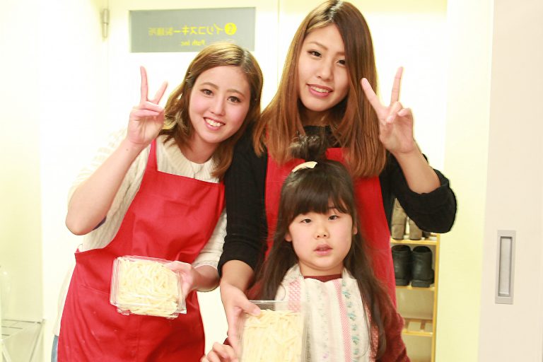 ご近所さん、ありがとうございます！ 手打ちうどん作り体験教室 2017年1月 20170209-6.jpg – イリコスキー製麺所