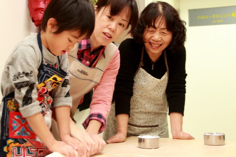 おうどんの忘れ物は悲しすぎ… 手打ちうどん作り体験教室 2017年2月 20170211-5.jpg – イリコスキー製麺所