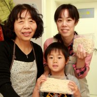 おうどんの忘れ物は悲しすぎ… 手打ちうどん作り体験教室 2017年2月 20170211-7.jpg – イリコスキー製麺所