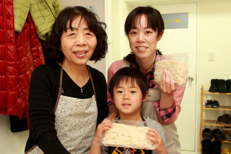 おうどんの忘れ物は悲しすぎ… 手打ちうどん作り体験教室 2017年2月 20170211-7.jpg – イリコスキー製麺所