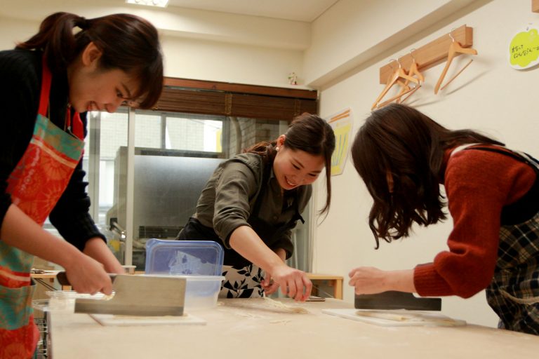 おうどんの忘れ物は悲しすぎ… 手打ちうどん作り体験教室 2017年2月 20170218-3.jpg – イリコスキー製麺所
