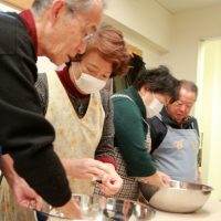 丁寧に、細いうどんができました 手打ちうどん作り体験教室 2017年2月 20170223-1.jpg – イリコスキー製麺所