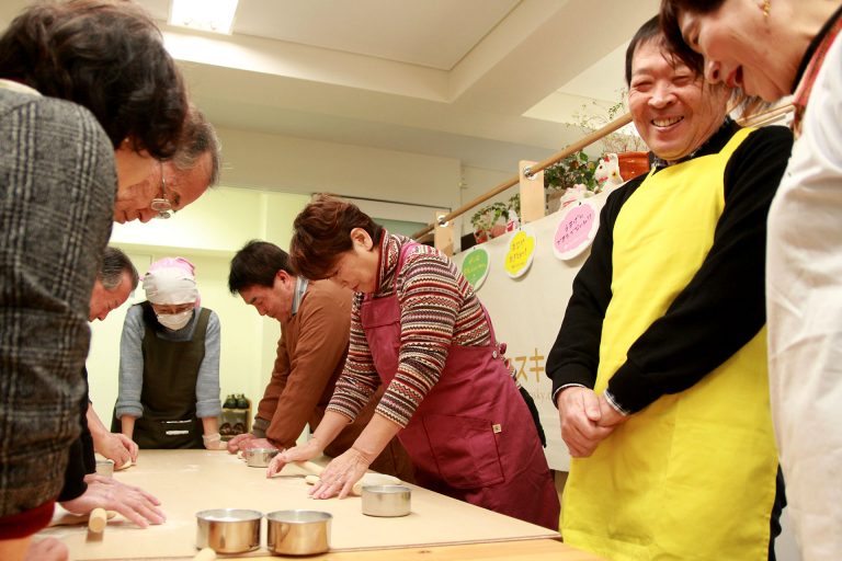 おうどんの忘れ物は悲しすぎ… 手打ちうどん作り体験教室 2017年2月 20170223-2.jpg – イリコスキー製麺所