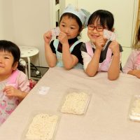 あやしそうなおっちゃんで失礼しましたｗ 手打ちうどん作り体験教室 2017年3月 20170310-3.jpg – イリコスキー製麺所