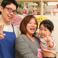 足ふみの写真を撮るのは難しいんです… 手打ちうどん作り体験教室 2017年3月 20170326-8.jpg – イリコスキー製麺所