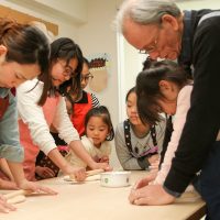 お麺状は割引券に。2回目の時はお忘れなく！ 手打ちうどん作り体験教室 2017年3月 20170330-3.jpg – イリコスキー製麺所