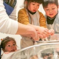 太く切った麺、美味しく召し上がれたことを祈ります 手打ちうどん作り体験教室 2017年4月 20170401-10.jpg – イリコスキー製麺所