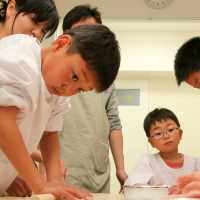 イギリスとドイツからのお客さま 手打ちうどん作り体験教室 2017年4月 20170404-2.png – イリコスキー製麺所