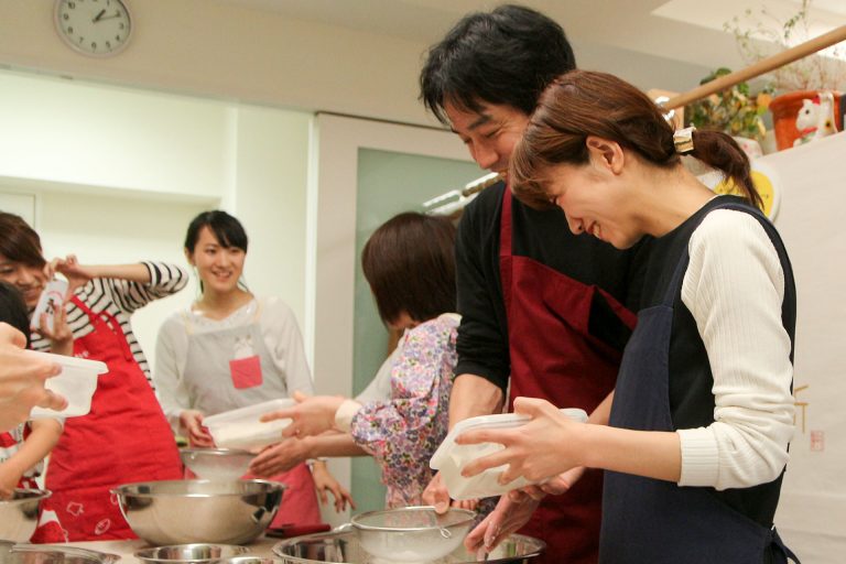 「これからも続けてください！」 手打ちうどん作り体験教室 2017年4月 20170409-4.jpg – イリコスキー製麺所