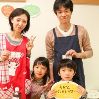 週末ですが今日もゆったり。 手打ちうどん作り体験教室 2017年4月 20170415-4.jpg – イリコスキー製麺所