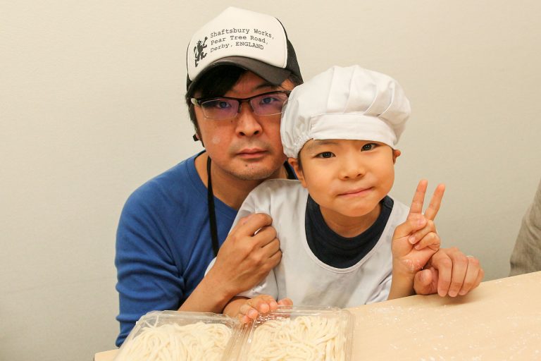 「これからも続けてください！」 手打ちうどん作り体験教室 2017年4月 20170430-6.jpg – イリコスキー製麺所