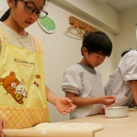 お家で打ったうどんのリベンジ！ 手打ちうどん作り体験教室 2017年5月 20170503-3.jpg – イリコスキー製麺所