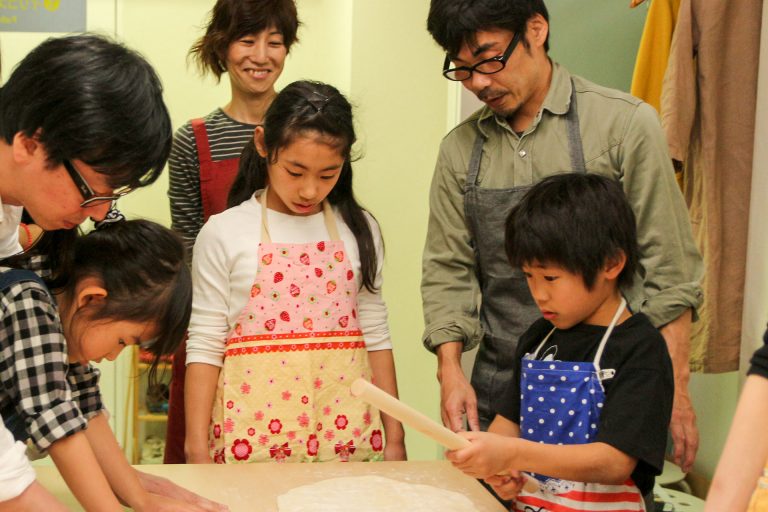 お家で打ったうどんのリベンジ！ 手打ちうどん作り体験教室 2017年5月 20170503-6.jpg – イリコスキー製麺所