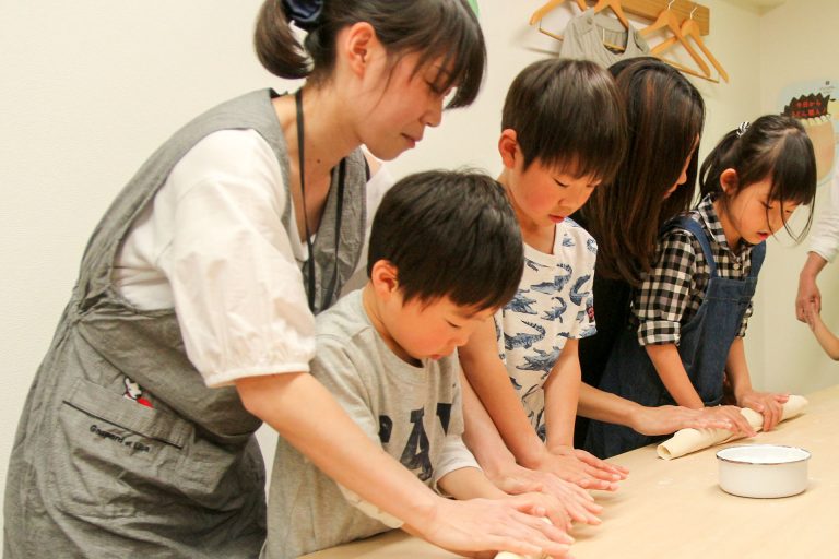 お家で打ったうどんのリベンジ！ 手打ちうどん作り体験教室 2017年5月 20170503-7.jpg – イリコスキー製麺所