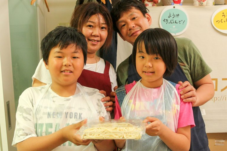 お家で打ったうどんのリベンジ！ 手打ちうどん作り体験教室 2017年5月 20170504-15.jpg – イリコスキー製麺所
