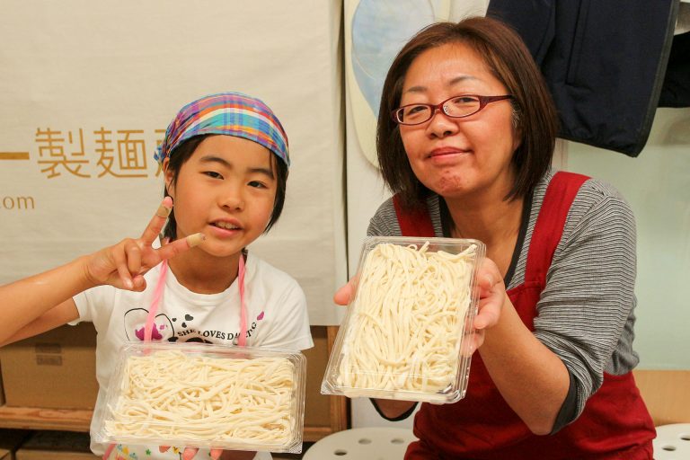 お家で打ったうどんのリベンジ！ 手打ちうどん作り体験教室 2017年5月 20170504-6.jpg – イリコスキー製麺所