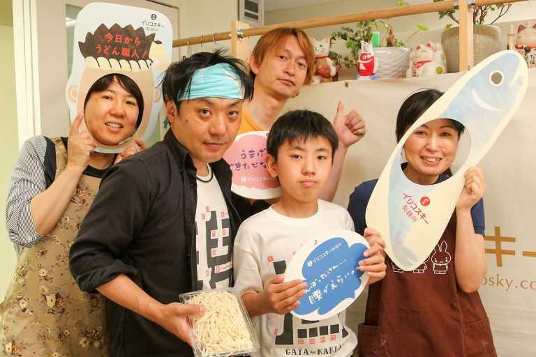 お家で打ったうどんのリベンジ！ 手打ちうどん作り体験教室 2017年5月 20170505-10.jpg – イリコスキー製麺所