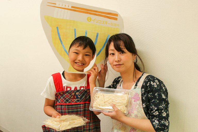 お家で打ったうどんのリベンジ！ 手打ちうどん作り体験教室 2017年5月 20170505-4.jpg – イリコスキー製麺所