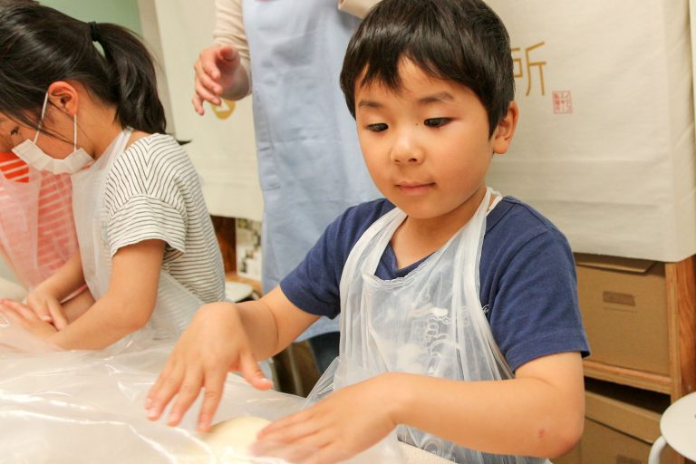お家で打ったうどんのリベンジ！ 手打ちうどん作り体験教室 2017年5月 20170506-6.jpg – イリコスキー製麺所