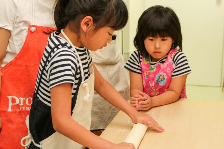 お家で打ったうどんのリベンジ！ 手打ちうどん作り体験教室 2017年5月 20170506-9.jpg – イリコスキー製麺所