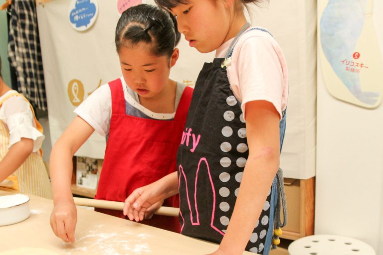 お家で打ったうどんのリベンジ！ 手打ちうどん作り体験教室 2017年5月 20170507-2.jpg – イリコスキー製麺所