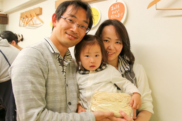 お家で打ったうどんのリベンジ！ 手打ちうどん作り体験教室 2017年5月 20170507-5.jpg – イリコスキー製麺所