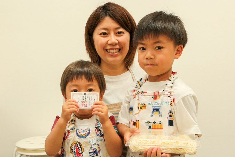 お家で打ったうどんのリベンジ！ 手打ちうどん作り体験教室 2017年5月 20170514-3.jpg – イリコスキー製麺所