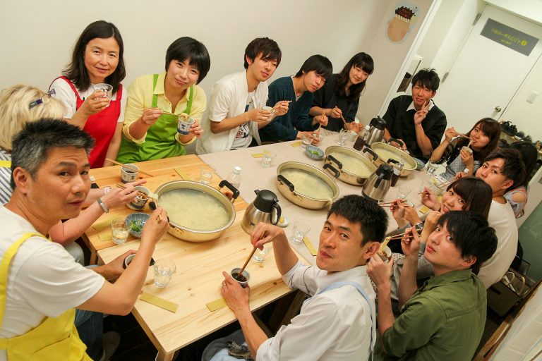 お家で打ったうどんのリベンジ！ 手打ちうどん作り体験教室 2017年5月 20170520-3.jpg – イリコスキー製麺所
