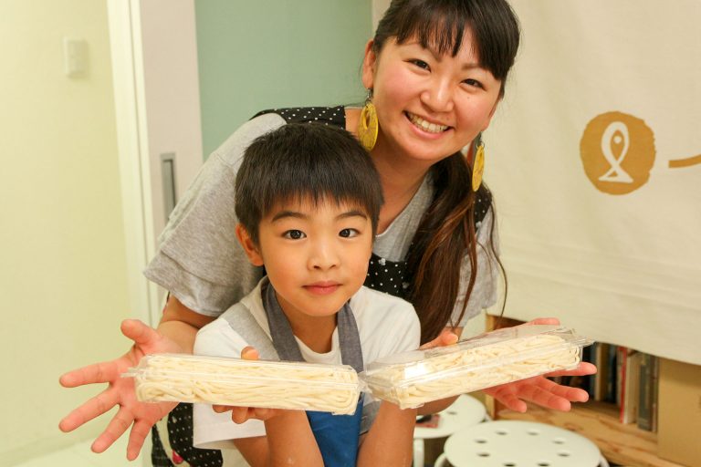 お家で打ったうどんのリベンジ！ 手打ちうどん作り体験教室 2017年5月 20170521-11.jpg – イリコスキー製麺所