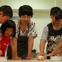 暑い日曜日ですね！ 手打ちうどん作り体験教室 2017年5月 20170521-4.jpg – イリコスキー製麺所