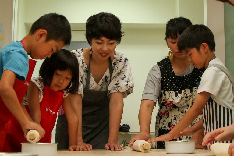 お家で打ったうどんのリベンジ！ 手打ちうどん作り体験教室 2017年5月 20170521-4.jpg – イリコスキー製麺所