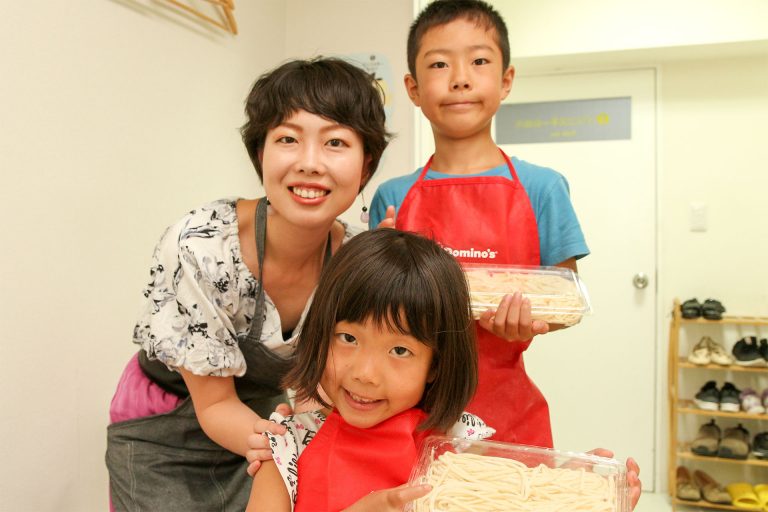 お家で打ったうどんのリベンジ！ 手打ちうどん作り体験教室 2017年5月 20170521-9.jpg – イリコスキー製麺所