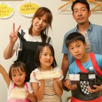 三人きょうだいは三者三様 手打ちうどん作り体験教室 2017年6月 20170602-2.jpg – イリコスキー製麺所