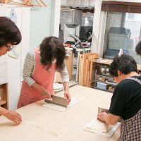 アメリカに帰ってもおいしいうどん作ってね！ 手打ちうどん作り体験教室 2017年6月 20170607-7.jpg – イリコスキー製麺所