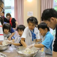 橿原青年会議所さま＠奈良県宇陀市（平成榛原子供の森公園多目的ホール） 出張手打ちうどん作り体験 2017年6月25日 20170625-03.jpg – イリコスキー製麺所