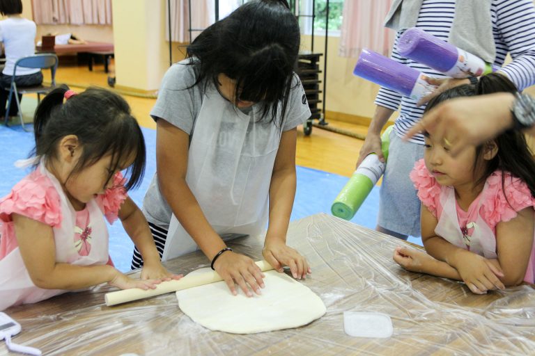 堺市・平井子ども会様 出張手打ちうどん作り体験 2016年6月5日 20170625-13.jpg – イリコスキー製麺所