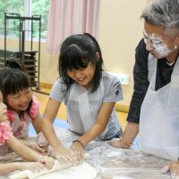 橿原青年会議所さま＠奈良県宇陀市（平成榛原子供の森公園多目的ホール） 出張手打ちうどん作り体験 2017年6月25日 20170625-16.jpg – イリコスキー製麺所