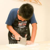 この暑さは、もう夏休みでいいんじゃない？ 手打ちうどん作り体験教室 2017年7月 20170716-11.jpg – イリコスキー製麺所