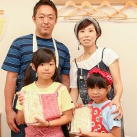 この暑さは、もう夏休みでいいんじゃない？ 手打ちうどん作り体験教室 2017年7月 20170716-8.jpg – イリコスキー製麺所