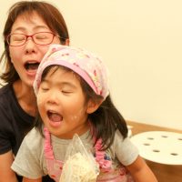 手打ちのお人形 手打ちうどん作り体験教室 2017年7月 20170723-1.jpg – イリコスキー製麺所