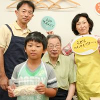 元気いっぱい！ちょっと疲れたお顔？ 手打ちうどん作り体験教室 2017年7月 20170730-2.jpg – イリコスキー製麺所