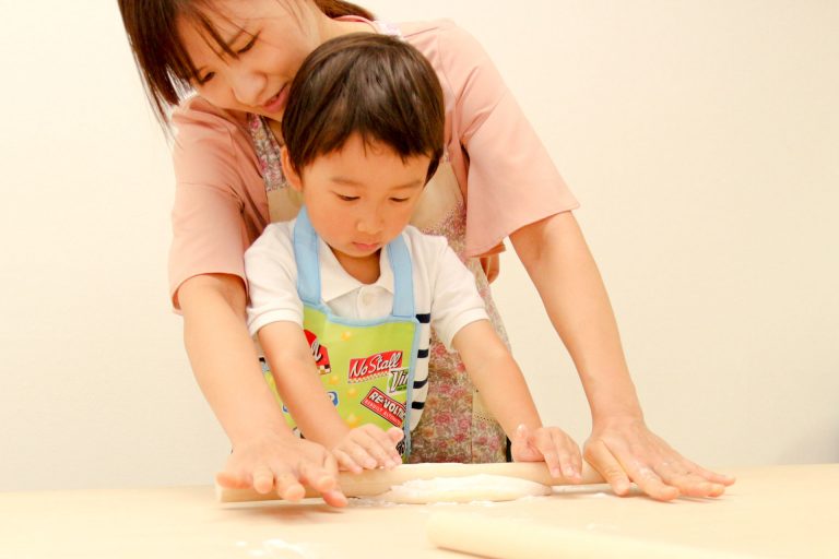ちょっと緊張してたかな～ 手打ちうどん作り体験教室 2017年7月 20170731-1.jpg – イリコスキー製麺所