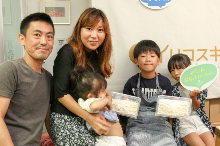 ちょっと緊張してたかな～ 手打ちうどん作り体験教室 2017年7月 20170801-6.jpg – イリコスキー製麺所