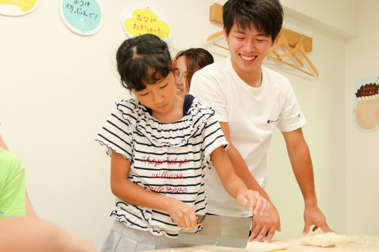 ちょっと緊張してたかな～ 手打ちうどん作り体験教室 2017年7月 20170803-4.jpg – イリコスキー製麺所