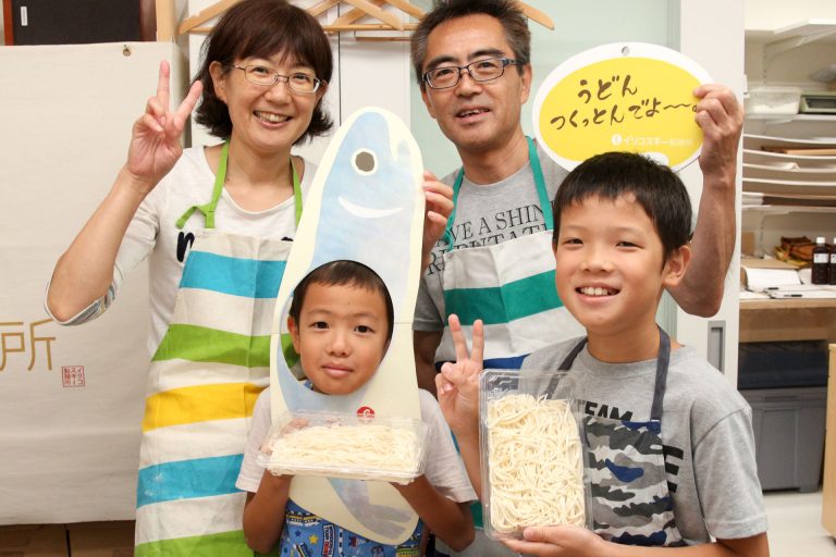 ちょっと緊張してたかな～ 手打ちうどん作り体験教室 2017年7月 20170806-5.jpg – イリコスキー製麺所