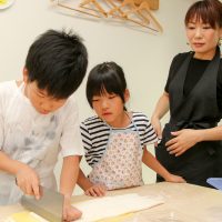 いつの間にそんなに真っ白に？ 手打ちうどん作り体験教室 2017年8月 20170811-2.jpg – イリコスキー製麺所