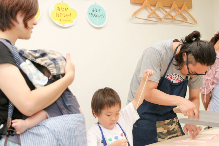 いつの間にそんなに真っ白に？ 手打ちうどん作り体験教室 2017年8月 20170816-8.jpg – イリコスキー製麺所