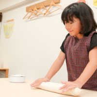 こどもの力だけで 手打ちうどん作り体験教室 2017年8月 20170822-3.jpg – イリコスキー製麺所