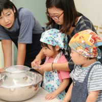 ぜ～んぶ、じぶんで、やりたいの！ 手打ちうどん作り体験教室 2017年9月 20170923-2.jpg – イリコスキー製麺所