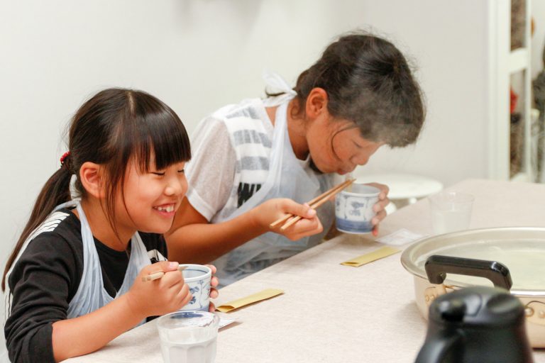 こども祭りの振替休日で 手打ちうどん作り体験教室 2017年9月 20171002-7.jpg – イリコスキー製麺所